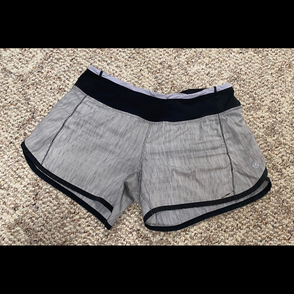 Lululemon Speed up shorts size 4 ***see pics